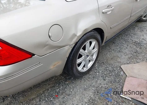 2005 Ford Five Hundred Limited from USA, damaged, VIN 1FAFP28125G194551